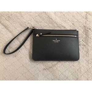 KATE SPADE LAUREL WAY WRISTLET - BLACK